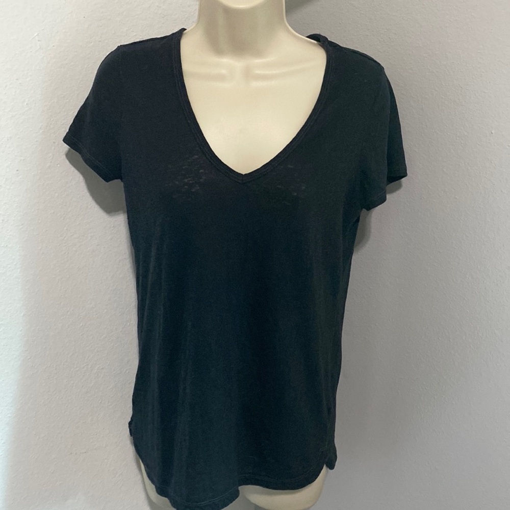 American Eagle Basic tee